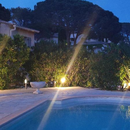 Grand Appartement Dans Maison Avec Piscine Privee Fréjus Zewnętrze zdjęcie