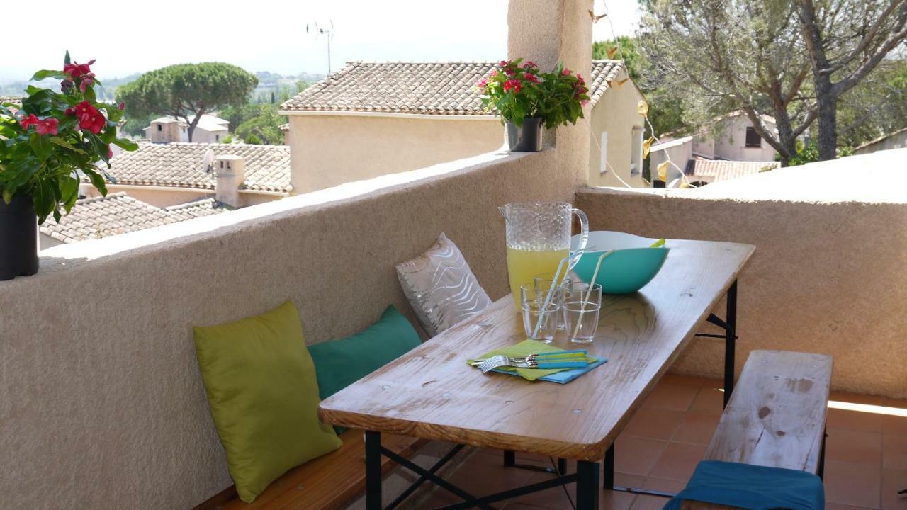 Grand Appartement Dans Maison Avec Piscine Privee Fréjus Zewnętrze zdjęcie