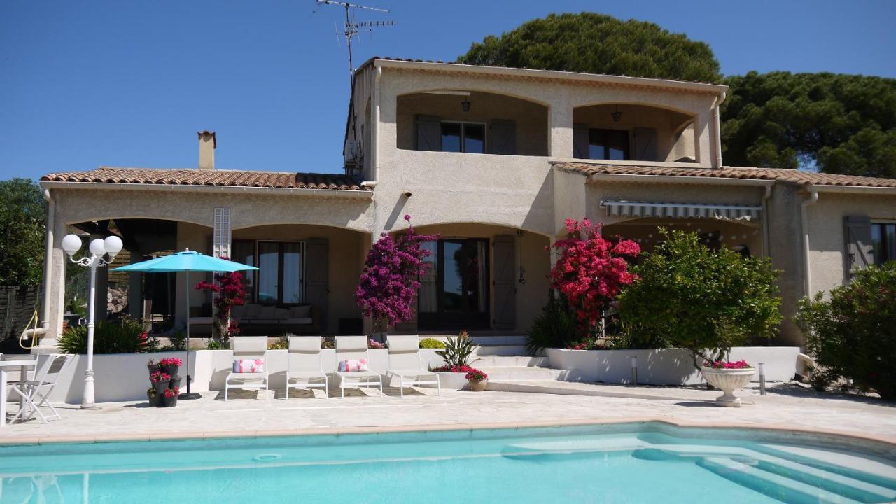 Grand Appartement Dans Maison Avec Piscine Privee Fréjus Zewnętrze zdjęcie